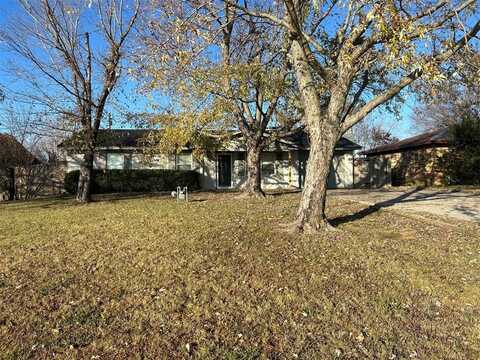 520 S 4th Avenue, Stroud, OK 74079