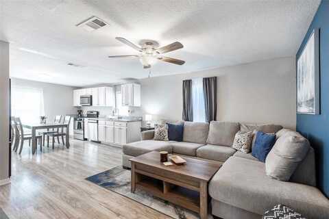 1309 Nugent Street, Bowie, TX 76230