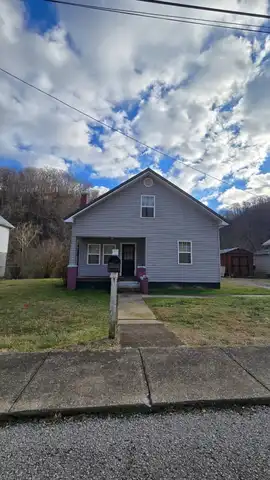 261 Riverside Drive, Prestonsburg, KY 41653