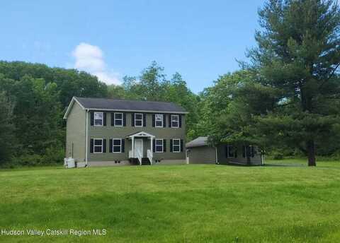 14 Durham Woods Rd, Durham, NY 12405