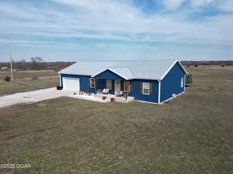 1321 Robin Drive, Sarcoxie, MO 64862