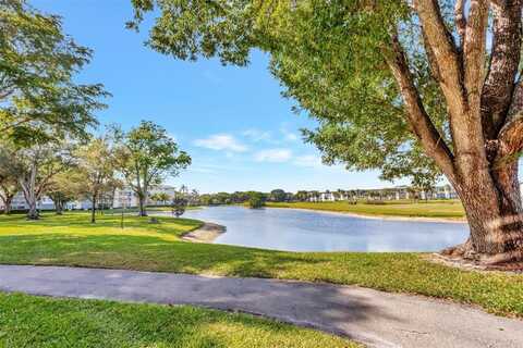 2903 Victoria Cir, Coconut Creek, FL 33066