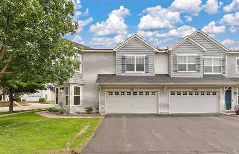 2170 Shamrock Place, Chaska, MN 55318