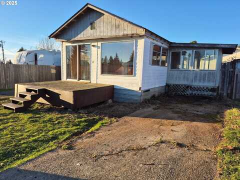 196 JACOBSON RD, Cathlamet, WA 98612