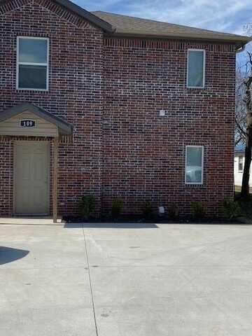 109 SW 2nd AVE Unit #B, Gravette, AR 72736