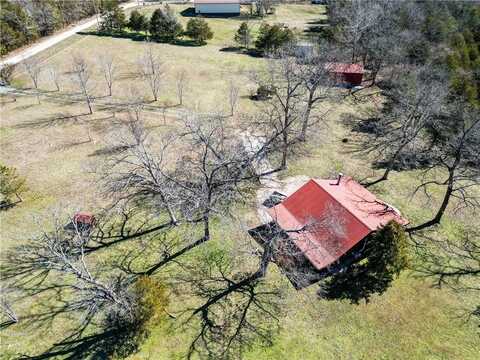 317 Flamingo LN, Eureka Springs, AR 72631