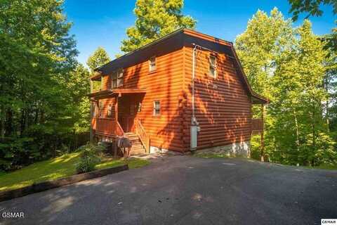 1904 Rhododendron Ln, Sevierville, TN 37876
