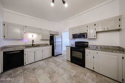 1030 E BETHANY HOME Road, Phoenix, AZ 85014