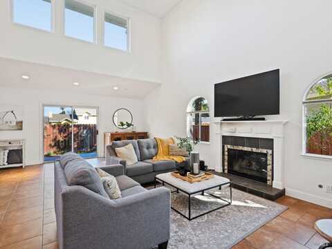 2108 Imola Avenue, Napa, CA 94559
