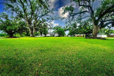 5018 Imperial Drive, Houma, LA 70360