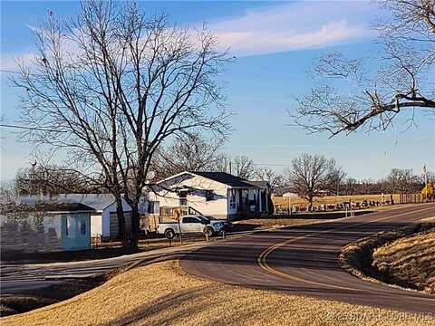 1130 Highway A, Iberia, MO 65486