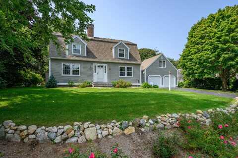 17 Cedar Point Circle, Centerville, MA 02632