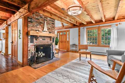 17 Cedar Point Circle, Centerville, MA 02632