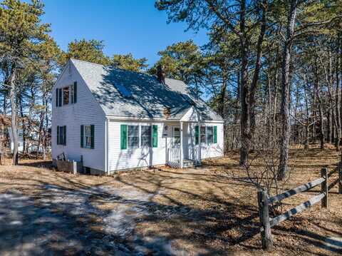 75 Atwood Avenue, Wellfleet, MA 02667