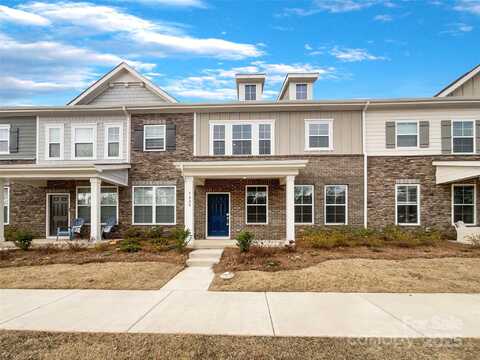 5220 Kinsbridge Drive, Charlotte, NC 28227