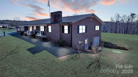 6285 NC 16 Highway N, Taylorsville, NC 28681