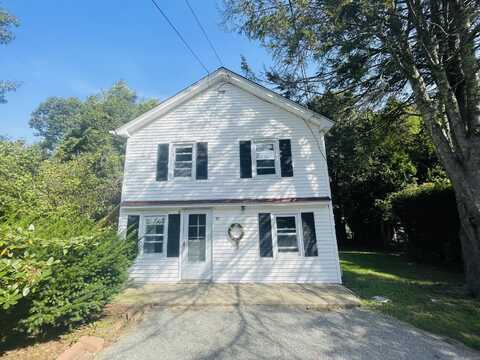 3 Burlake Road, Waterford, CT 06375