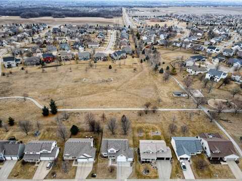 4124 124th Street, Urbandale, IA 50323