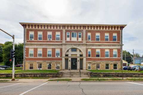 2535 Central, Dubuque, IA 52001