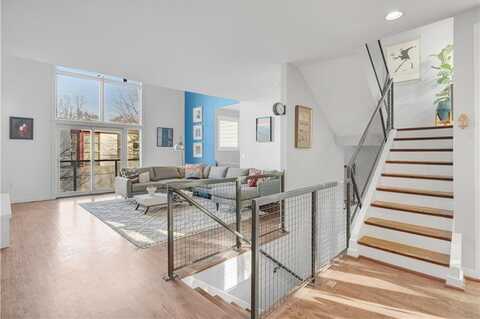 1376 Stirling Circle NW, Atlanta, GA 30318