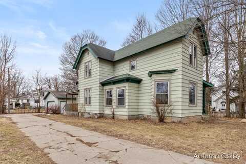 123 W Lincoln Avenue, Ionia, MI 48846