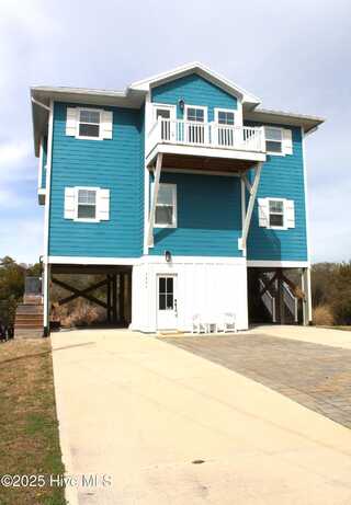 7406 Canal Court, Emerald Isle, NC 28594