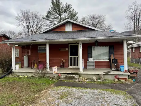 1809 Exeter Avenue, Middlesboro, KY 40965