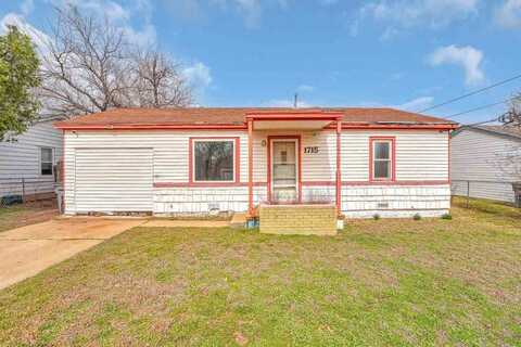 1715 NW Ozmun, Lawton, OK 73507