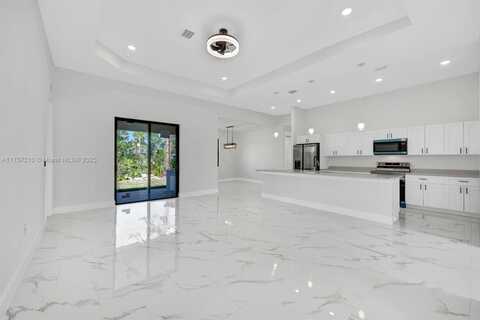 3159 SUNSHINE BLVD, Lehigh Acres, FL 33971