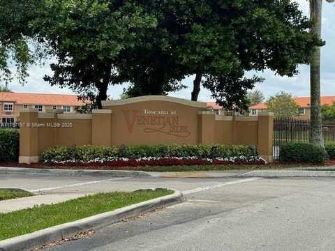 15242 SW 30th Ter, Miami, FL 33185
