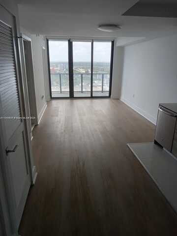 121 NE 34th St, Miami, FL 33137
