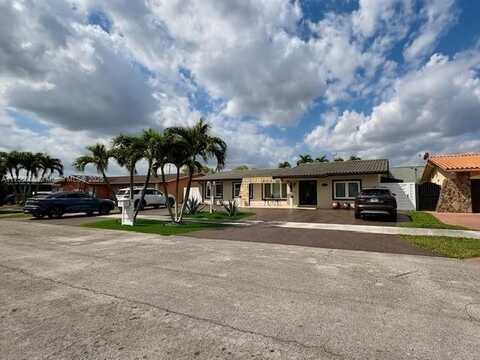 1732 SW 104th Pl, Miami, FL 33165