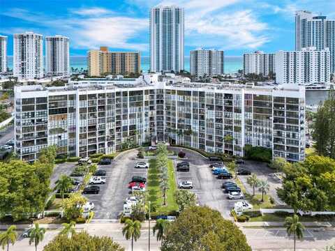 1000 Parkview Dr, Hallandale Beach, FL 33009