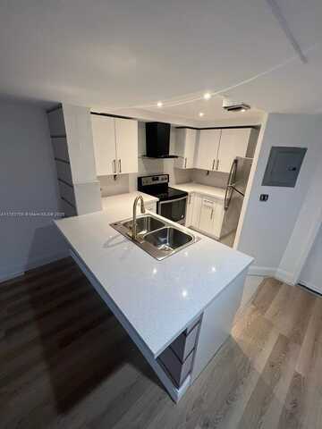 8305 SW 152nd Ave, Miami, FL 33193