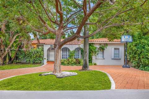 7711 Coquina Dr, North Bay Village, FL 33141