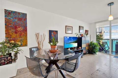 31 SE 5th St, Miami, FL 33131