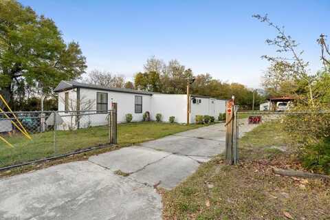 207 ROBINHOOD DRIVE, DELAND, FL 32724