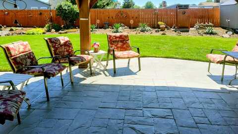 2630 SW Indian Avenue, Redmond, OR 97756