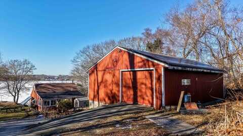 165 Plymouth Blvd, Westport, MA 02790