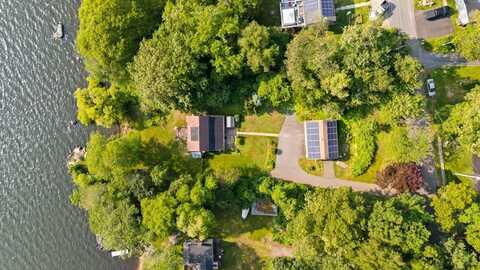 165 Plymouth Blvd, Westport, MA 02790