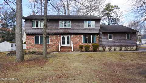 1 Richard Court, Manalapan, NJ 07726