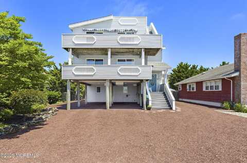 357 W 10th Street, Ship Bottom, NJ 08008