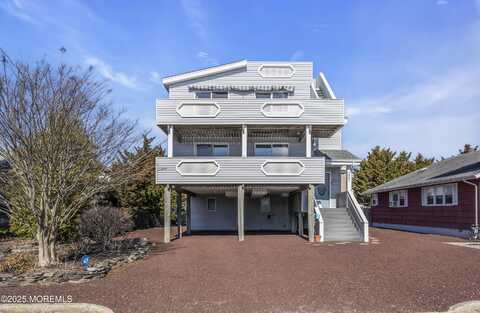 357 W 10th Street, Ship Bottom, NJ 08008