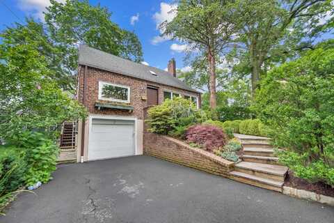 3 Harmony, Larchmont, NY 10538