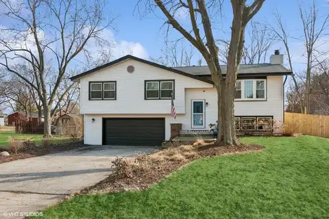 24431 Davids Court, Naperville, IL 60564