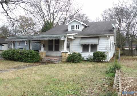 205 Mulberry Street S, Tuscumbia, AL 35674