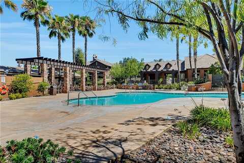 19554 Laroda Lane, Saugus, CA 91350
