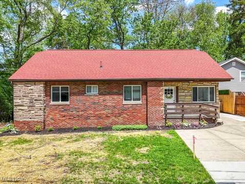 3788 Edgepark Drive, Coventry, OH 44319