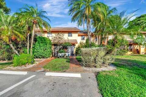 5334 Fountains Dr 221, Lake Worth, FL 33467