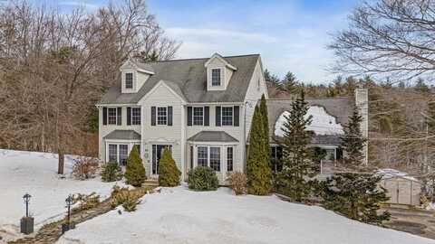 82 Lady Slipper Lane, Chester, NH 03036